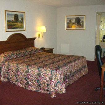Harrisonville Inn & Suites Номер фото